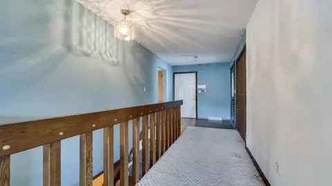 Entry Way - 9844 N 2nd St, Roscoe, IL 61073 photo 2 of 3