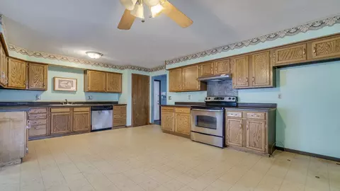 Kitchen - 9844 N 2nd St, Roscoe, IL 61073 photo 1 of 2
