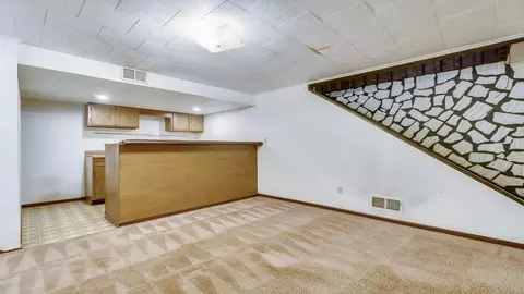 Living - 9844 N 2nd St, Roscoe, IL 61073 photo 5 of 7