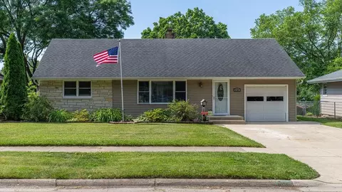 2707 Brighton Rd, Rockford, IL 61108