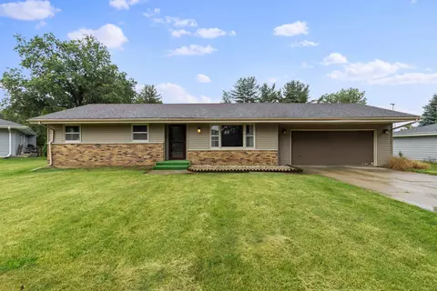 1064 Deanna Dr, Rockford, IL 61103