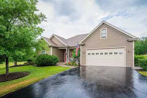 23 Bayward Dr, Galena, IL 61036