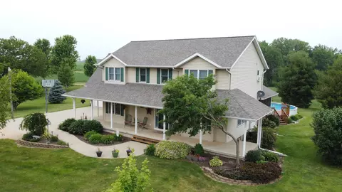 9652 Union Grove Rd, Morrison, IL 61270 photo 1