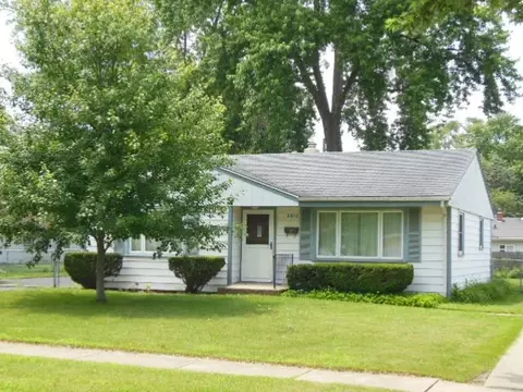 2812 Ellen Ave, Rockford, IL 61101