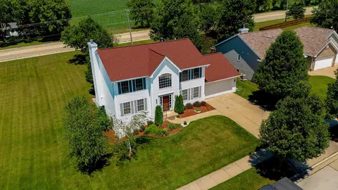 3512 Citadel Dr, Rockford, IL 61109