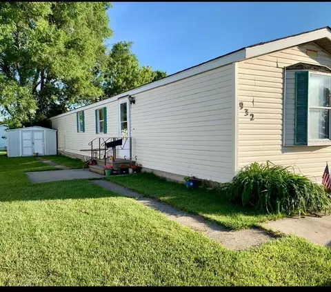 932 Micole Dr, Belvidere, IL 61008