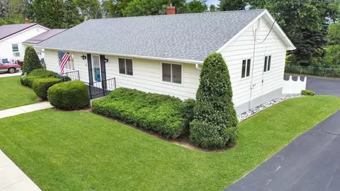 11 E Division, Shannon, IL 61078 photo 33