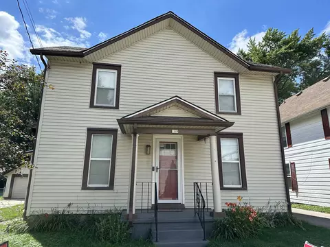 109 S State St, Poplar Grove, IL 61065