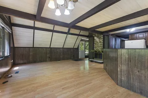Living - 437 Lockwood Rd, Lake Summerset, IL 61019 photo 3 of 3