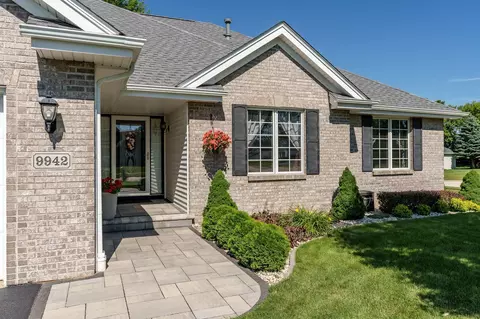 9942 Prairie Willow Pl, Roscoe, IL 61073 photo 3