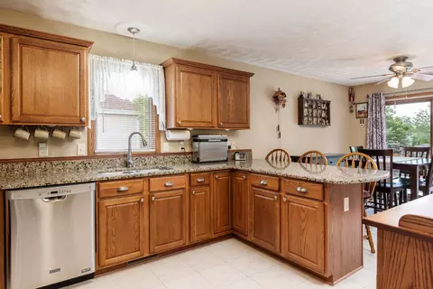 9942 Prairie Willow Pl, Roscoe, IL 61073 photo 15