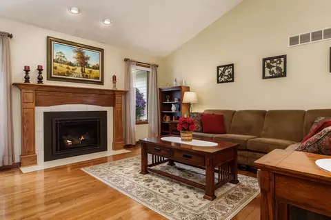 9942 Prairie Willow Pl, Roscoe, IL 61073 photo 8