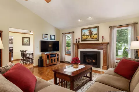 9942 Prairie Willow Pl, Roscoe, IL 61073 photo 6