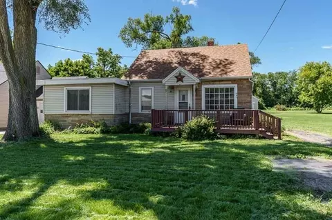 442 Whittemore Dr, South Beloit, IL 61080