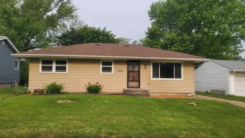 2715 18th St, Rockford, IL 61109