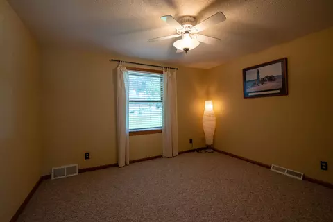 1-143 Perry Ct, Lanark, IL 61046 photo 32