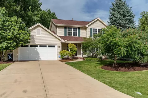 8595 Delta Dr, Machesney Park, IL 61115