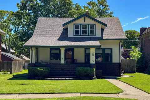 2215 Cumberland St, Rockford, IL 61103