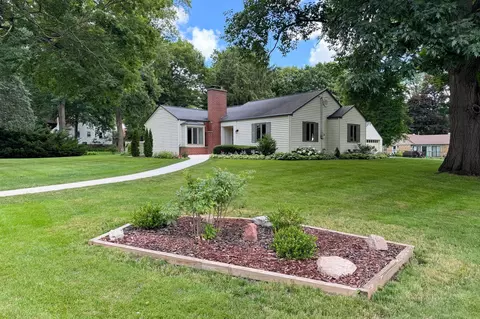 4628 Forest View Ave, Rockford, IL 61108