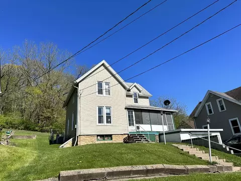 1016 Davidson, Savanna, IL 61074