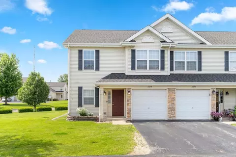 1673 Chrysler Dr, Belvidere, IL 61008
