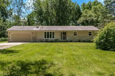 4280 George Dr, Rockton, IL 61072