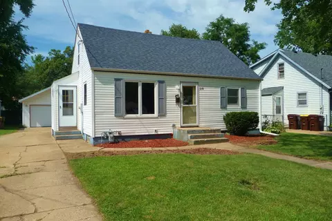 218 Belteberg Rd, Loves Park, IL 61111