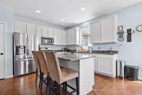 1214 Persimmon Dr, Genoa, IL 60135 photo 8