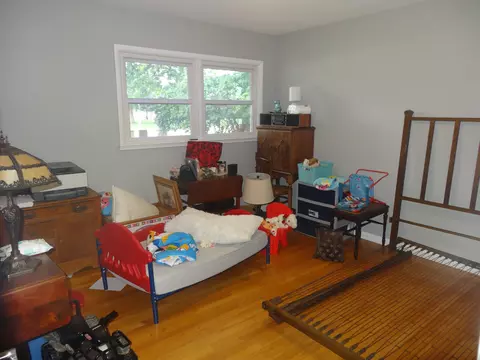 Bedroom - 1113 W Blackhawk Dr, Byron, IL 61010 photo 2 of 2