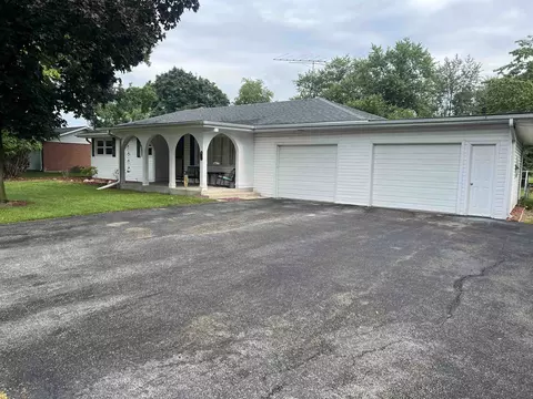 Other - 1113 W Blackhawk Dr, Byron, IL 61010 photo 1 of 7