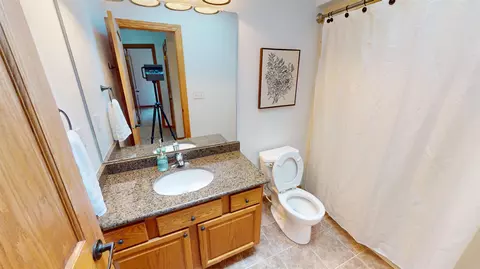 Bath - 1749 E Water Rd, Byron, IL 61010 photo 1 of 3