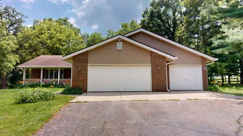 1749 E Water Rd, Byron, IL 61010
