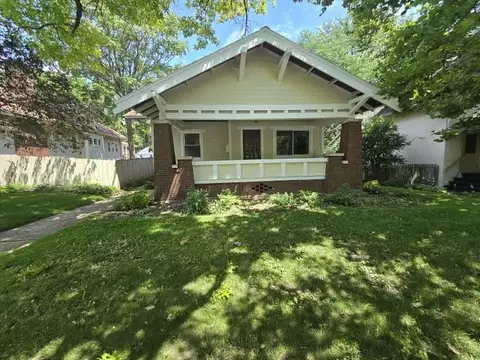 1725 Cumberland St, Rockford, IL 61103