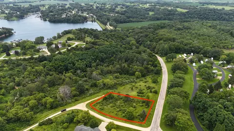 12 S A342 S Apple Canyon Rd, Apple River, IL 61001