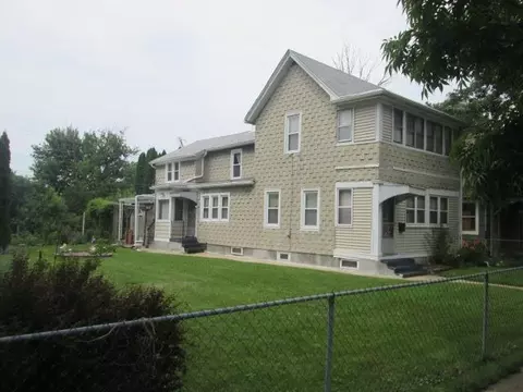 821 Ferguson St, Rockford, IL 61102