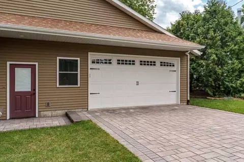 420 Jackson St, Pecatonica, IL 61063 photo 5