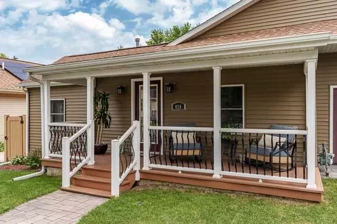 420 Jackson St, Pecatonica, IL 61063 photo 4