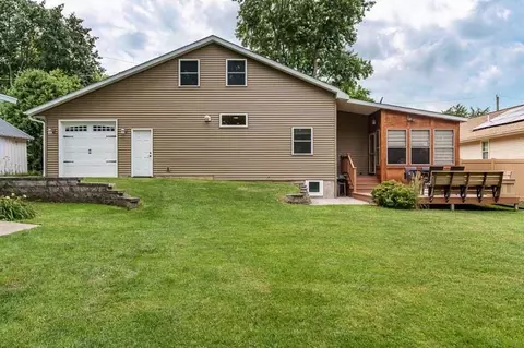 420 Jackson St, Pecatonica, IL 61063 photo 44