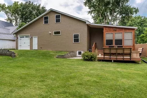 420 Jackson St, Pecatonica, IL 61063 photo 43