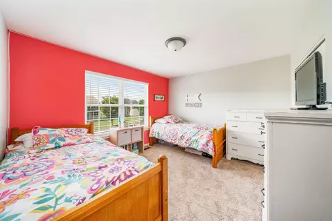 Bedroom - 618 Stearn Dr, Genoa, IL 60135 photo 2 of 4
