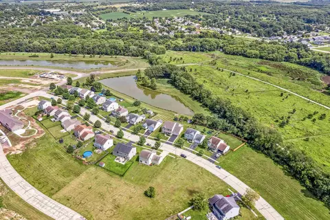 View/Area - 618 Stearn Dr, Genoa, IL 60135 photo 10 of 12