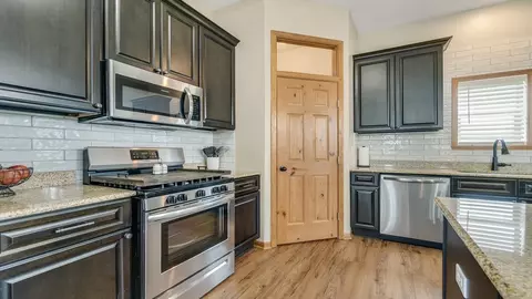 736 Biscayne Pl, Roscoe, IL 61073 photo 9