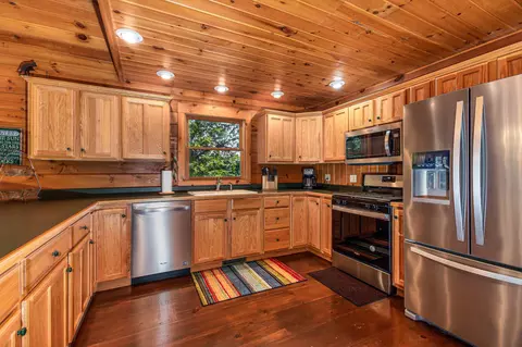 Kitchen - 7 A250 Tomahawk Ln, Apple River, IL 61001 photo 2 of 4