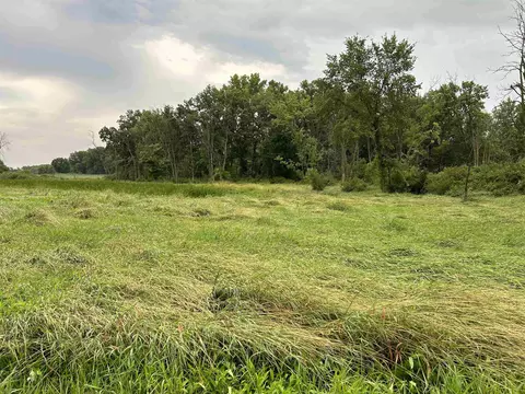000 Beaver Rd, Freeport, IL 61032 photo 3