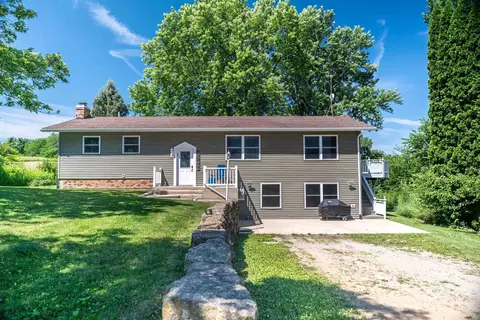 11 A172 Palmer Ct, Apple River, IL 61001