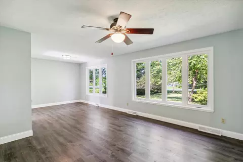 9903 Clay Ct, Roscoe, IL 61073 photo 7