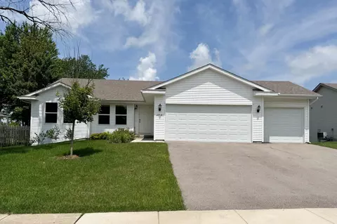 2918 E 6th St, Belvidere, IL 61008