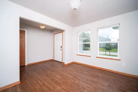 2918 E 6th St, Belvidere, IL 61008 photo 5