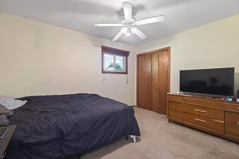 1615 Valleyview Dr, Freeport, IL 61032 photo 16