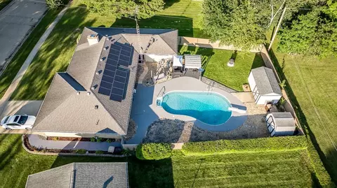 1615 Valleyview Dr, Freeport, IL 61032 photo 29
